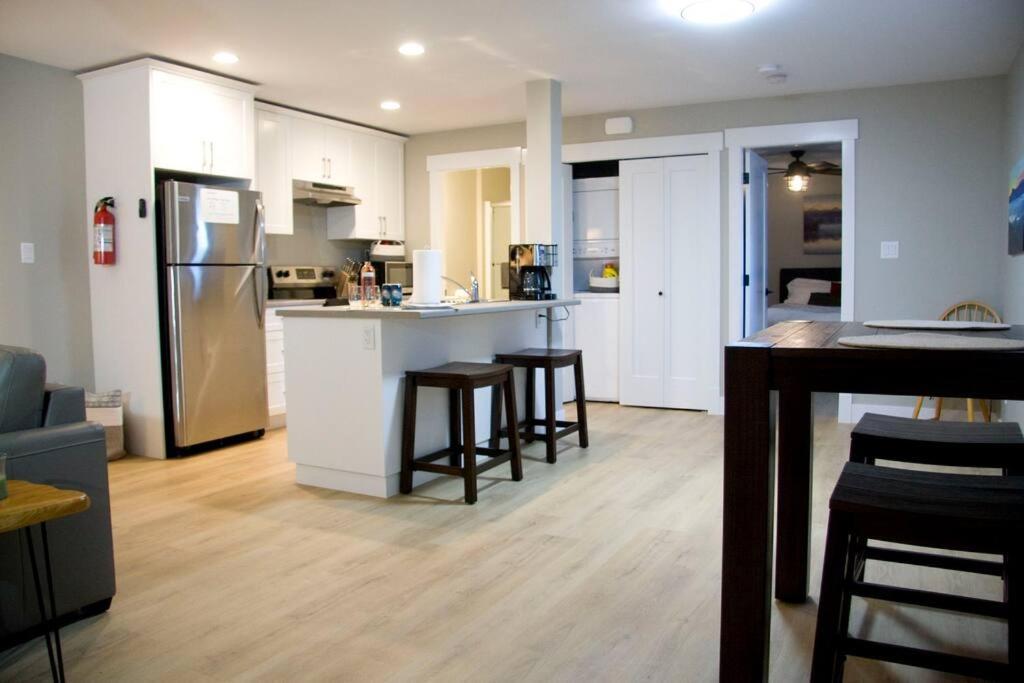 M&M'S Maple Bay Mountain Guesthouse - Licensed Duncan Eksteriør billede